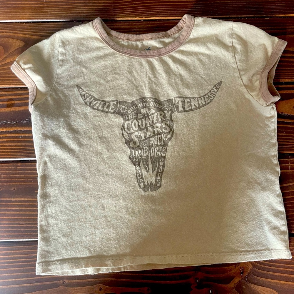 Hollister shirt